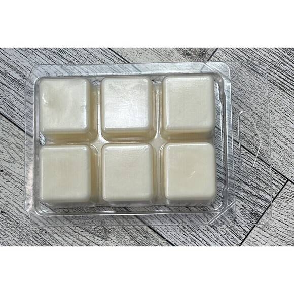 Strong Scented Soy Wax Melts 6 Cube Tarts Cinnamon & Pine Needles 3oz - Picture 2 of 2